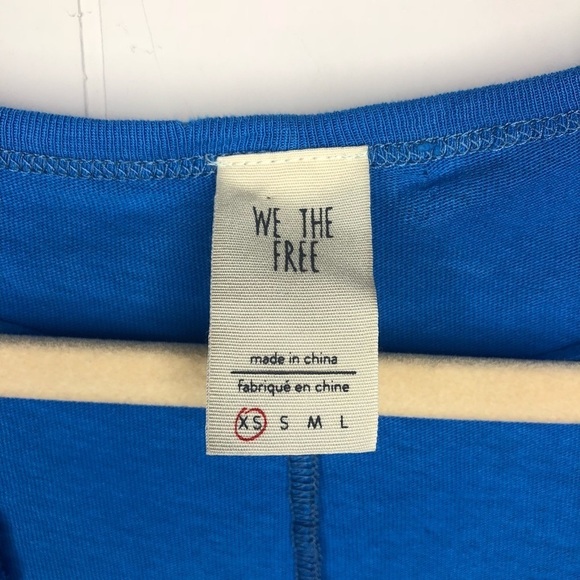 We The Free Distressed V-neck Tie Tee - Picture 2 of 7